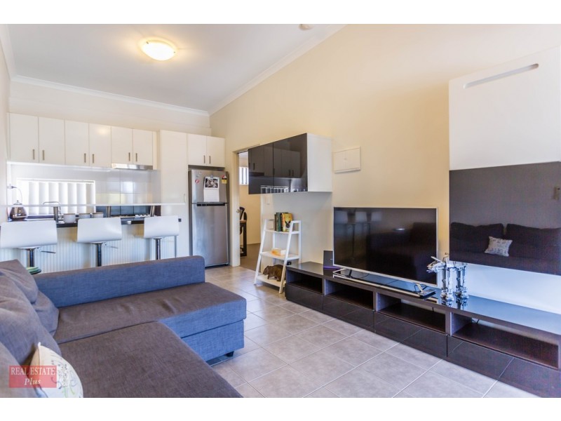 Unit 8, 13 Spring Avenue, Midland WA 6056