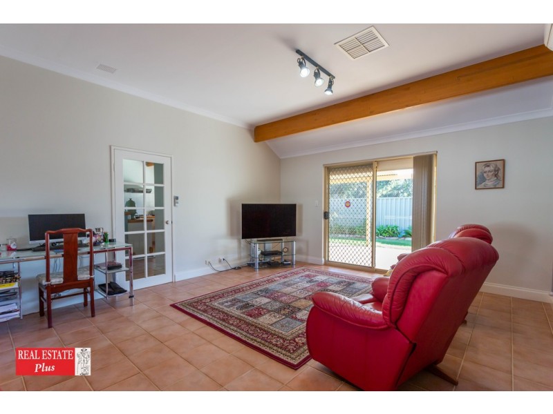 33 Little River Cove, Jane Brook WA 6056