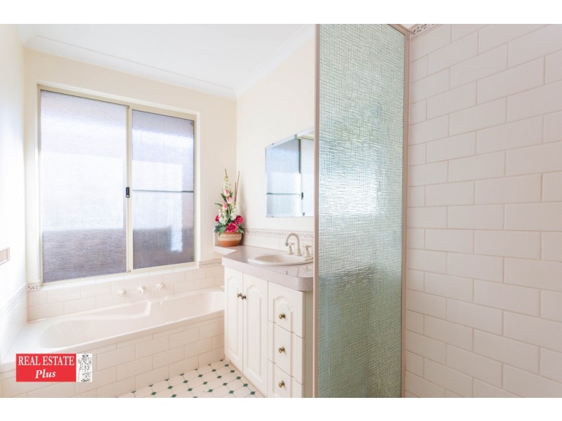 4 Kanya Court, Swan View WA 6056