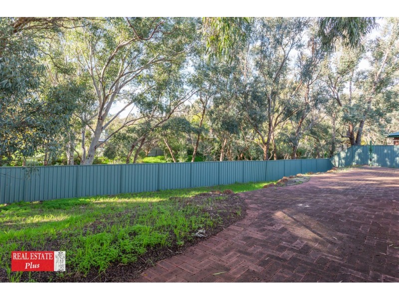 4 Kanya Court, Swan View WA 6056