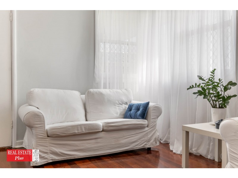 4 Coolga Road, Koongamia WA 6056