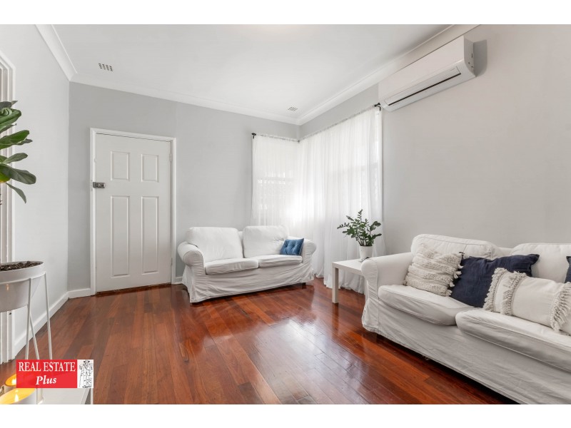 4 Coolga Road, Koongamia WA 6056