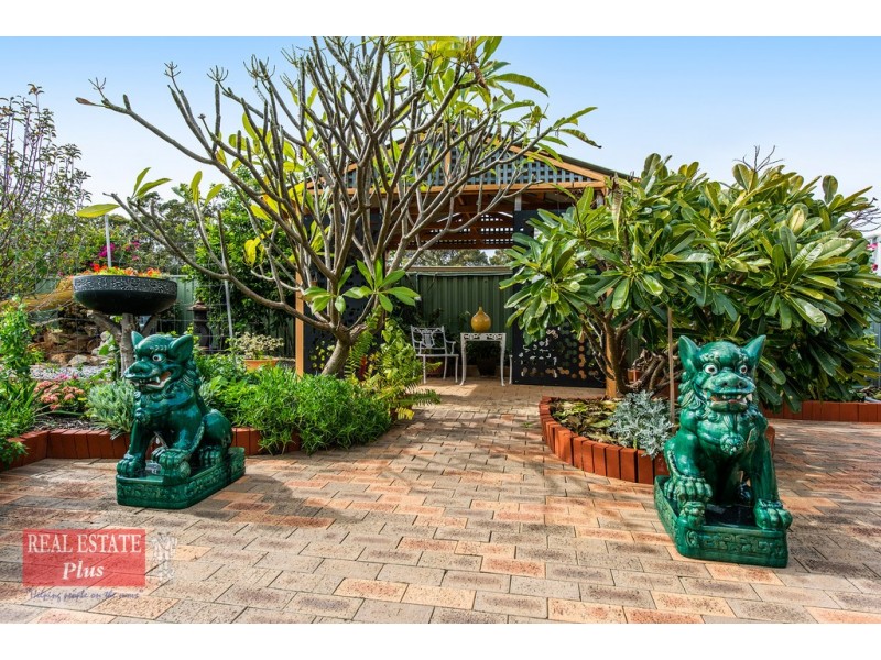 155 Blackadder Road, Swan View WA 6056