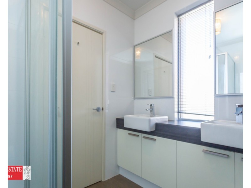 27 D Harvey Street, Burswood WA 6100