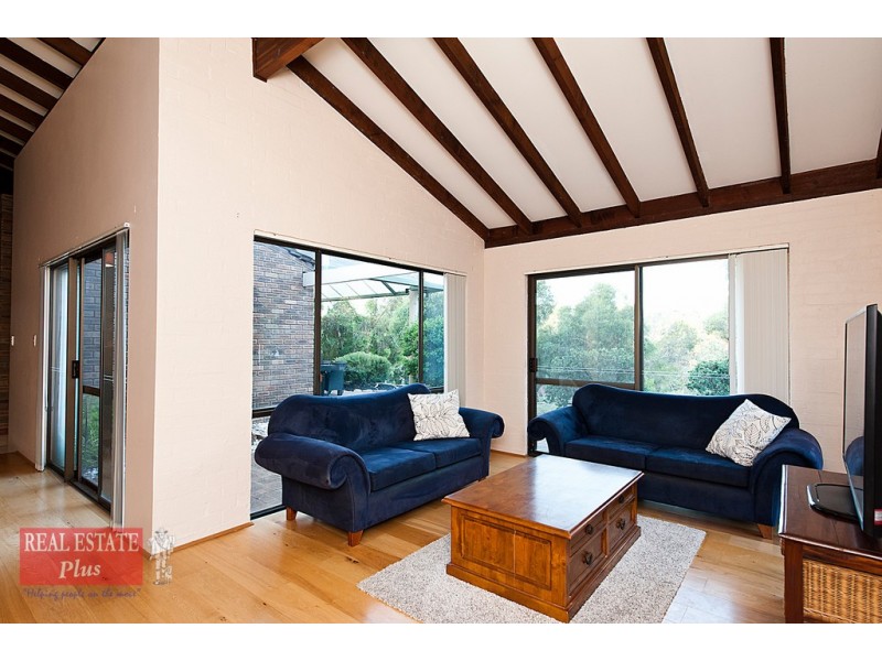 21 High View Road, Greenmount WA 6056