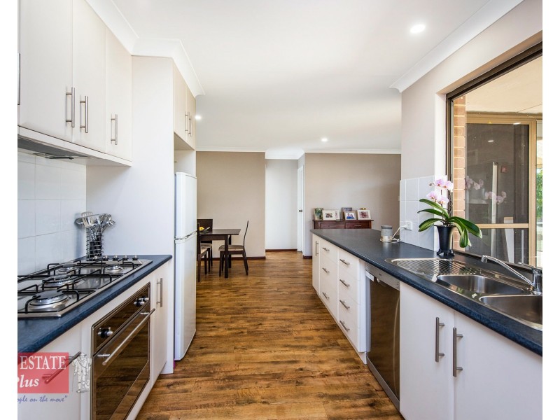 60 Pavetta Crescent, Forrestfield WA 6058