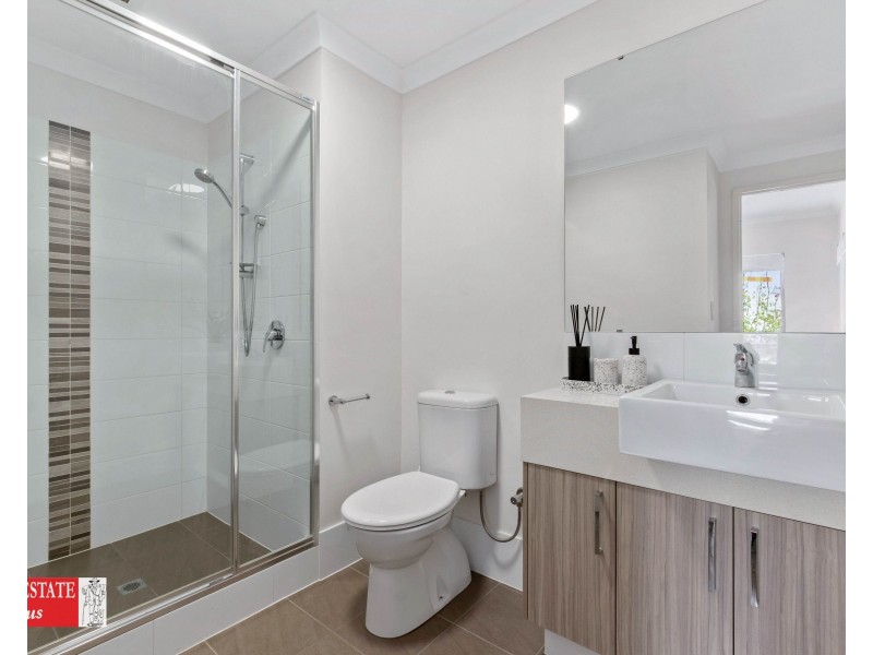 4/4 Wallsend Road, Woodbridge WA 6056