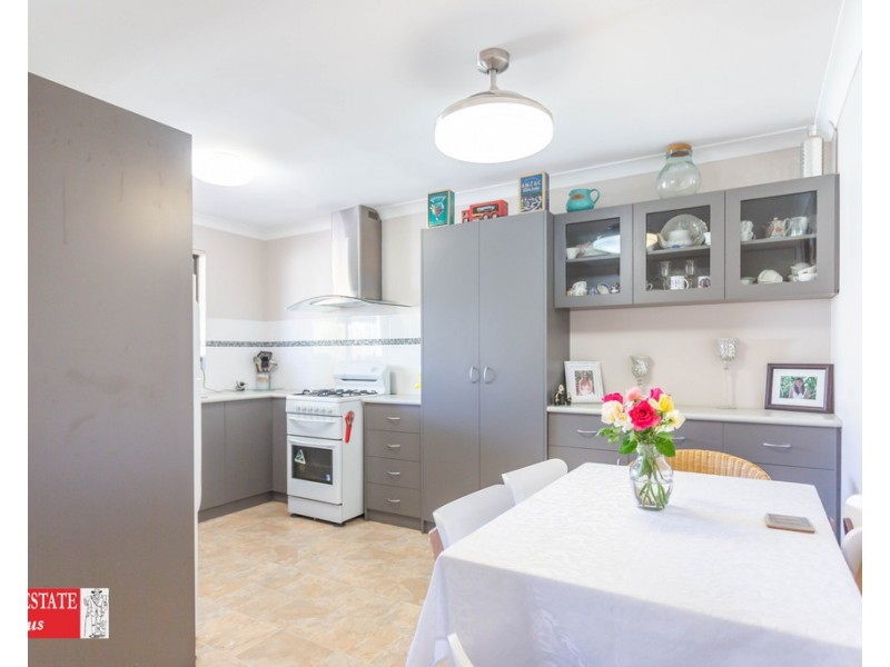 5A Agonis Place, Forrestfield WA 6058