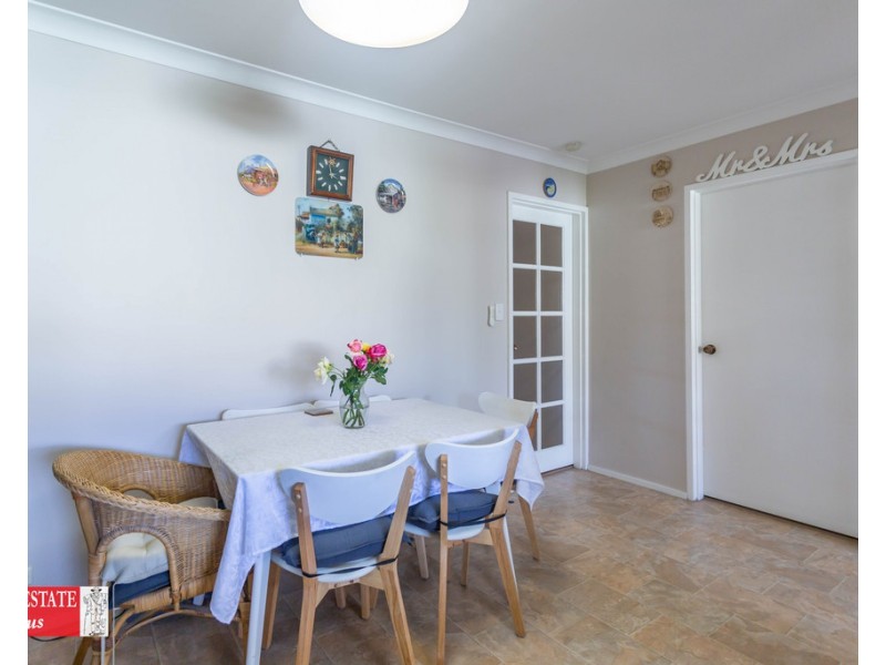 5A Agonis Place, Forrestfield WA 6058