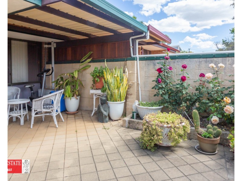 5A Agonis Place, Forrestfield WA 6058
