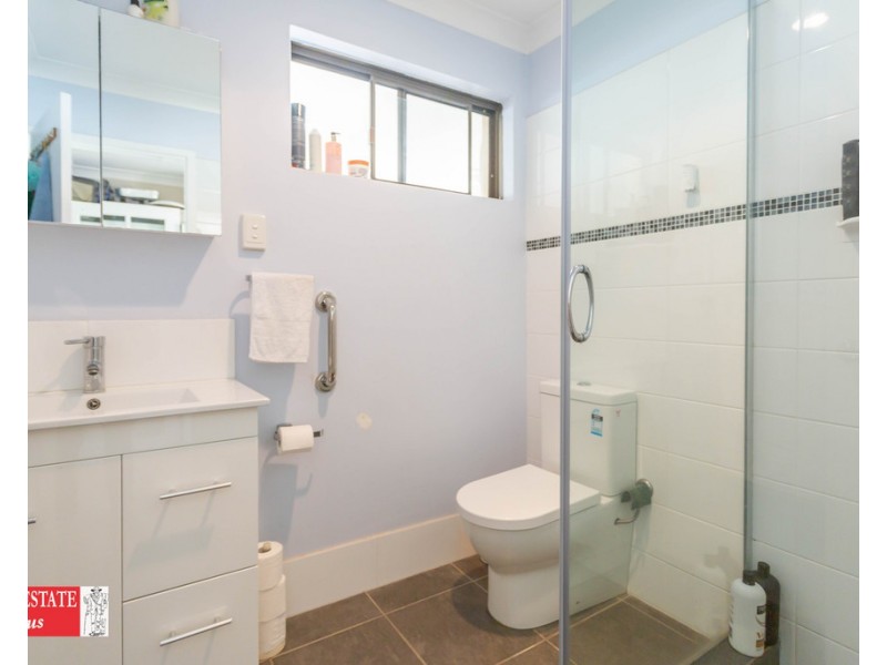 5A Agonis Place, Forrestfield WA 6058