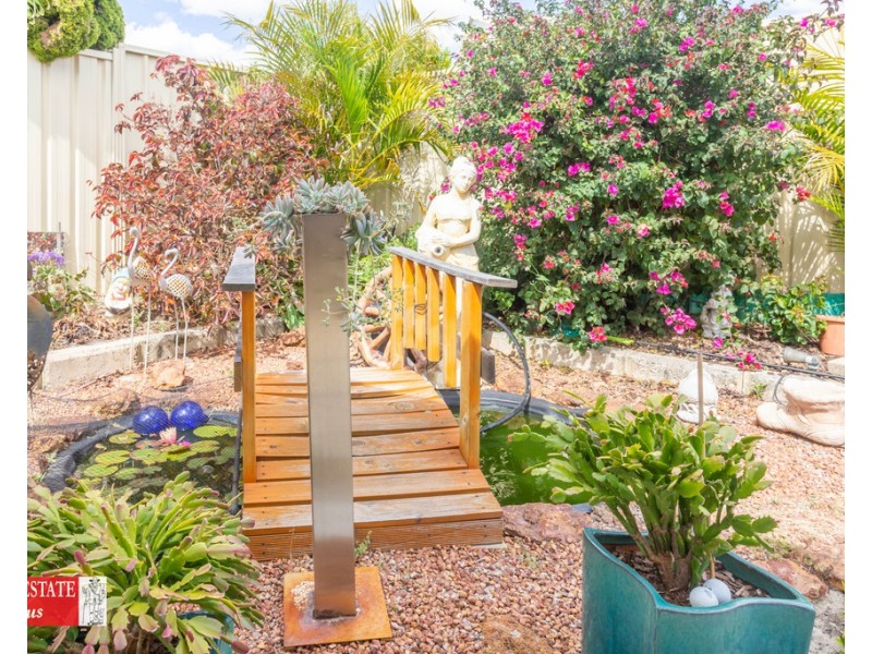 5A Agonis Place, Forrestfield WA 6058