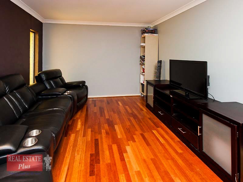 24 Innamincka Road, Greenmount WA 6056