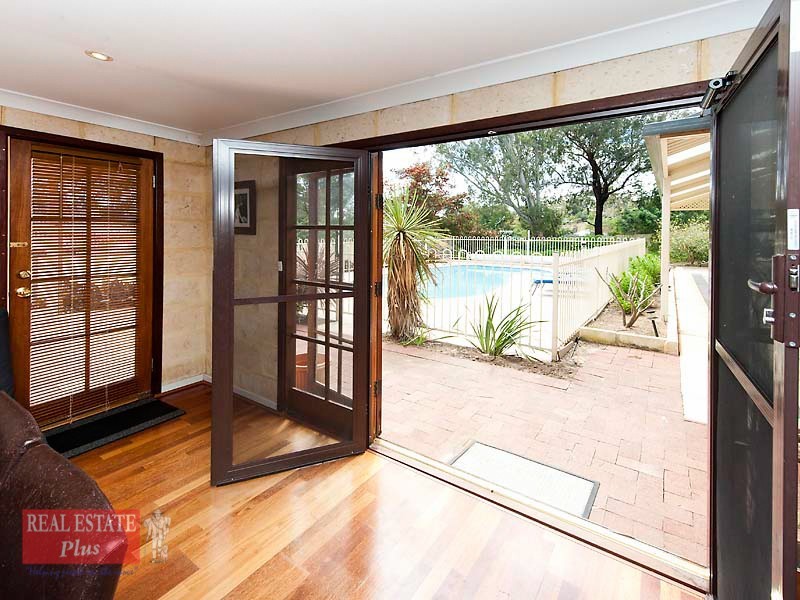 24 Innamincka Road, Greenmount WA 6056