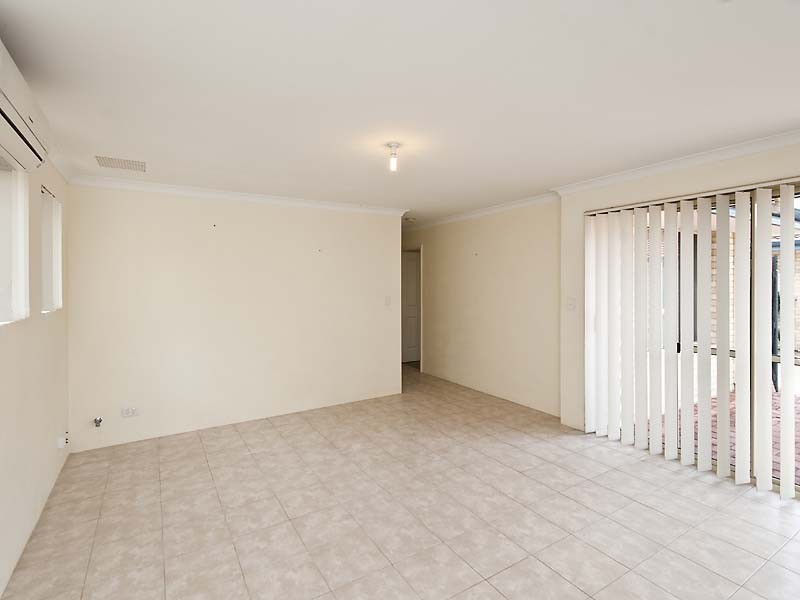 4/5 Whitfield Street, Bassendean WA 6054