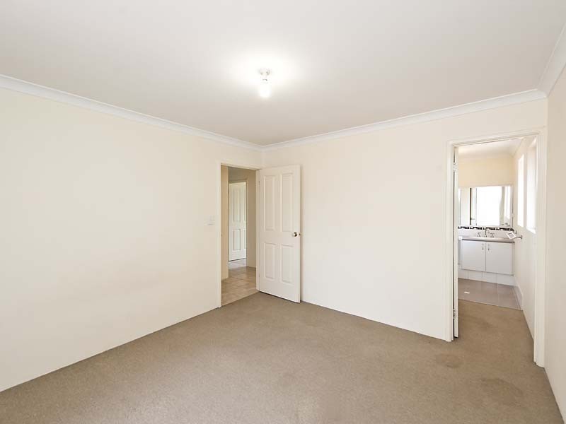 4/5 Whitfield Street, Bassendean WA 6054