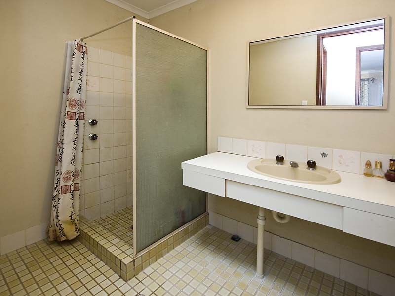 9B Hyde Street, Midland WA 6056