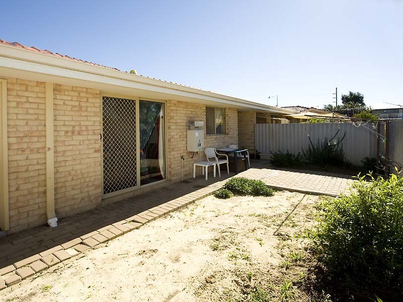 9B Hyde Street, Midland WA 6056