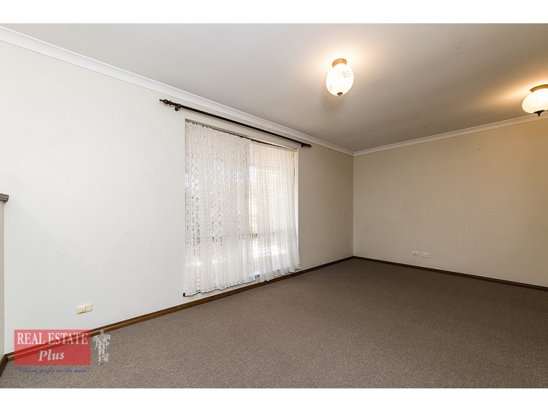 28 Squires Gardens, Stratton WA 6056