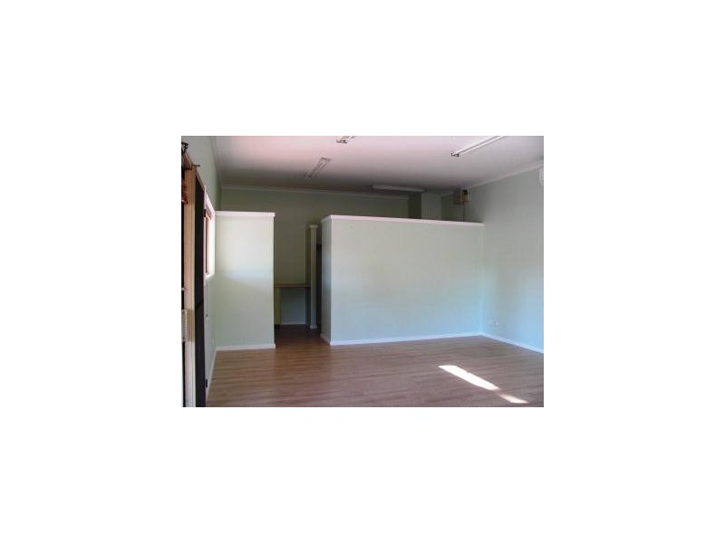 2 Memorial Drive, Chidlow WA 6556