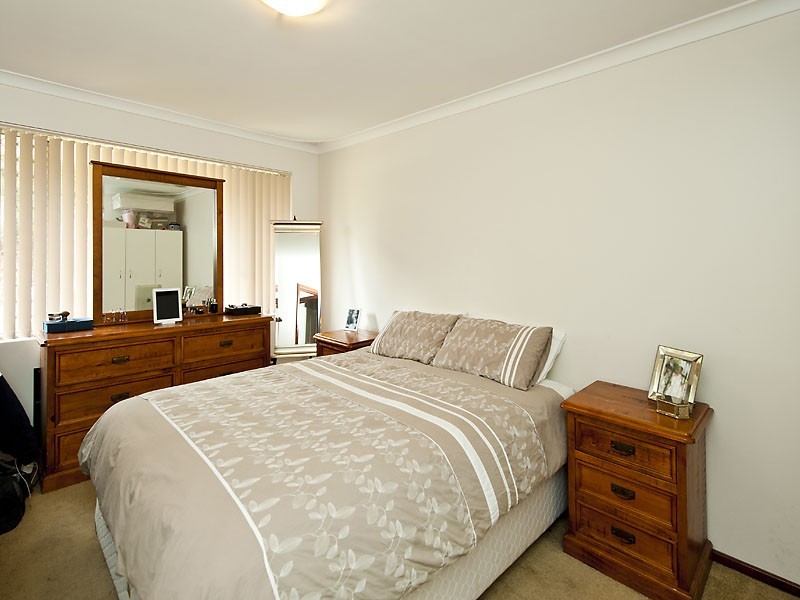 112 Sussex Road, Forrestfield WA 6058