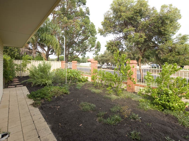 18/30 Victoria Parade, Midvale WA 6056