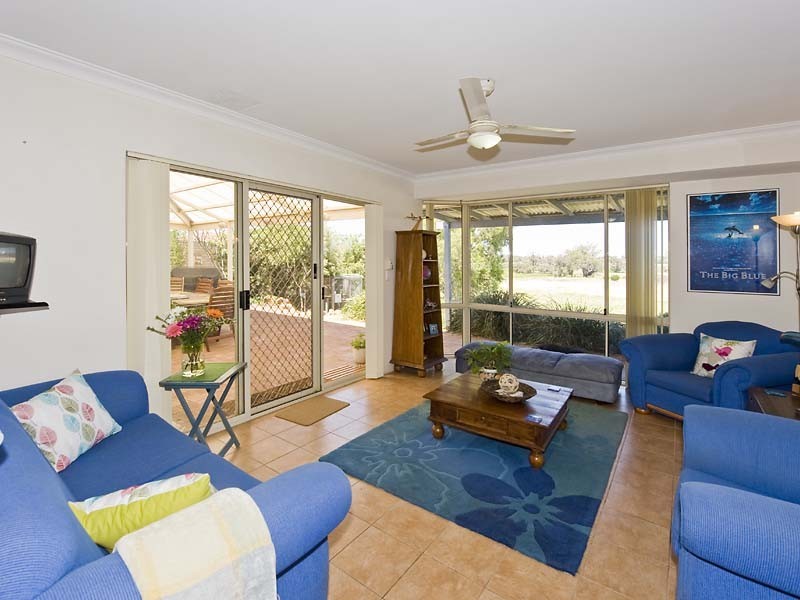 24 Avon Crescent, Viveash WA 6056