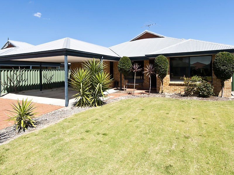 52 Upwood Circle, High Wycombe WA 6057