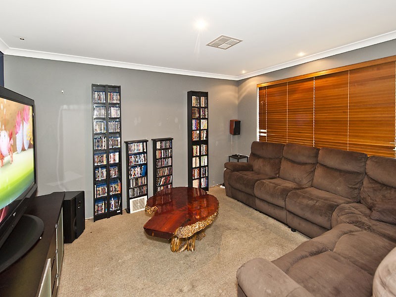 52 Upwood Circle, High Wycombe WA 6057