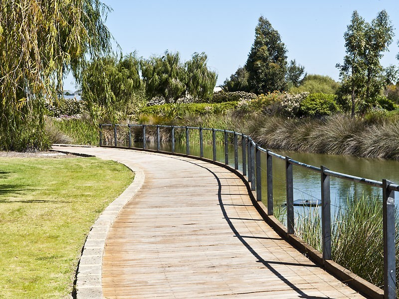 52 Upwood Circle, High Wycombe WA 6057