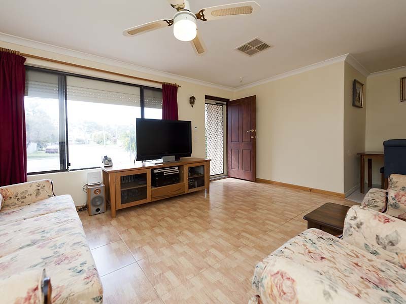 13 Roger Street, Midland WA 6056