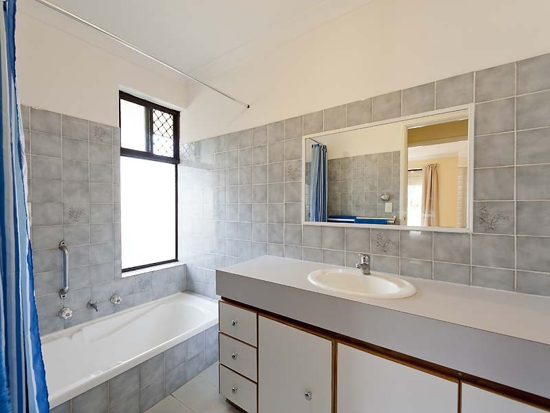 13 Roger Street, Midland WA 6056