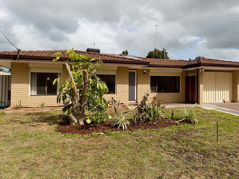 13 Roger Street, Midland WA 6056