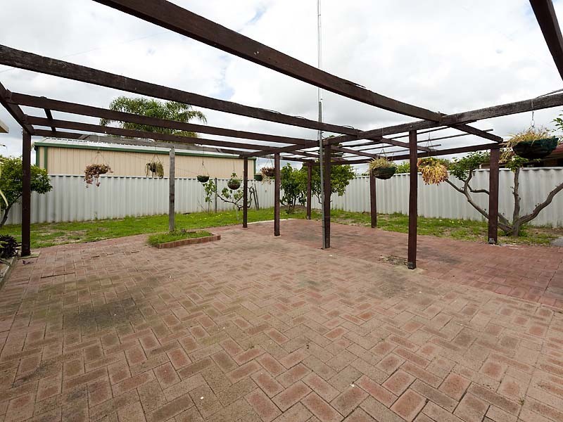 13 Roger Street, Midland WA 6056