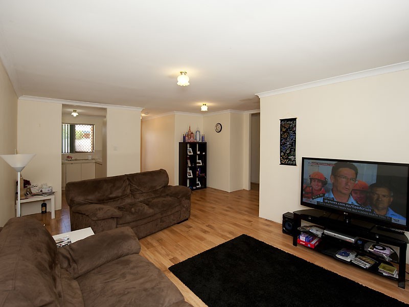 4/37 Mathoura Street, Midland WA 6056