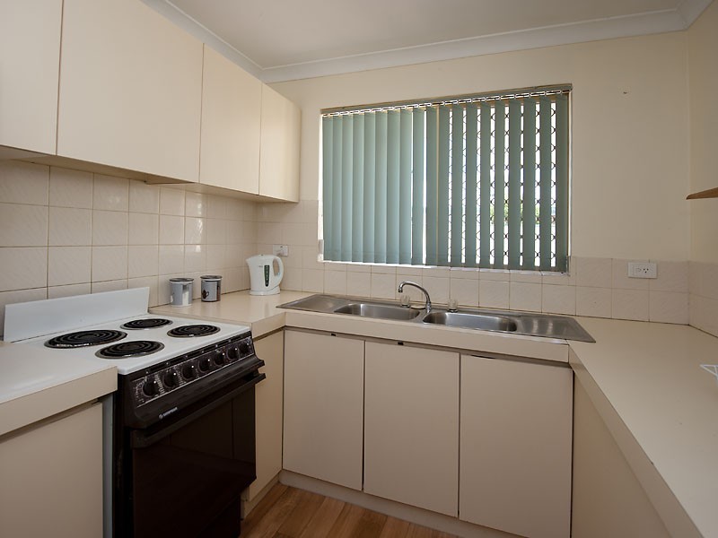 4/37 Mathoura Street, Midland WA 6056
