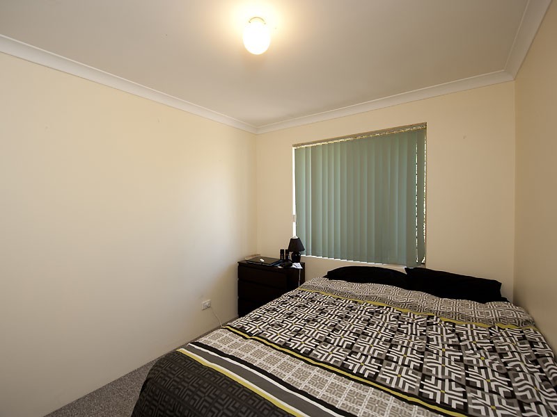 4/37 Mathoura Street, Midland WA 6056