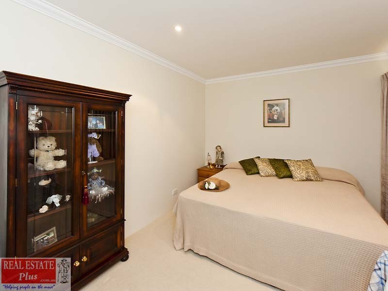 10 Siena Lane, Ellenbrook WA 6069