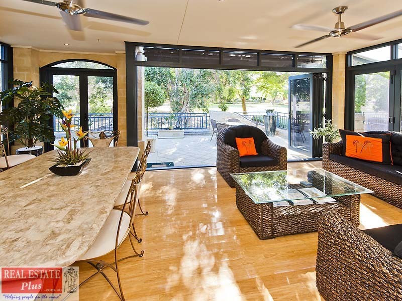 10 Siena Lane, Ellenbrook WA 6069