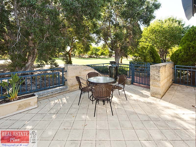 10 Siena Lane, Ellenbrook WA 6069