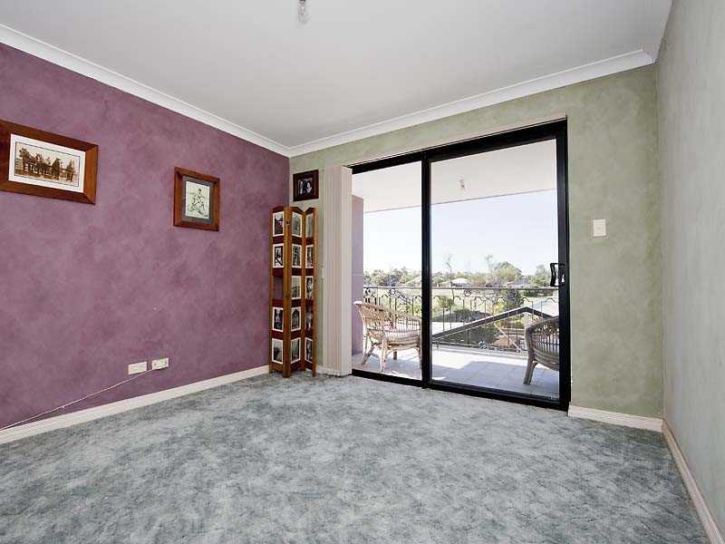 30 Cabernet Place, The Vines WA 6069