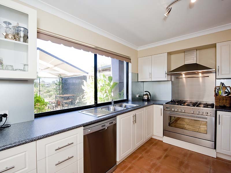 30 Cabernet Place, The Vines WA 6069