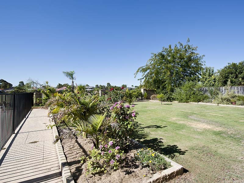 30 Cabernet Place, The Vines WA 6069
