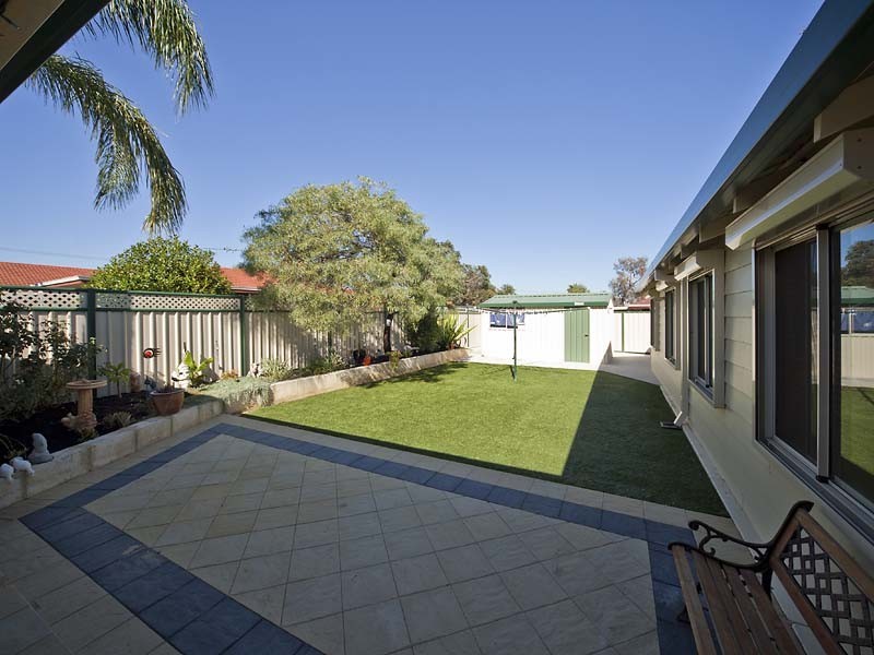 51 Aralia Way, Forrestfield WA 6058