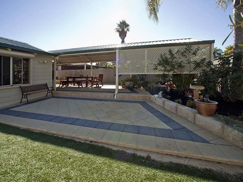 51 Aralia Way, Forrestfield WA 6058