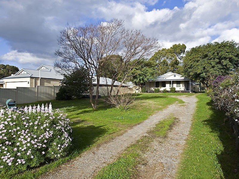 162 Gt Eastern Hwy, South Guildford WA 6055