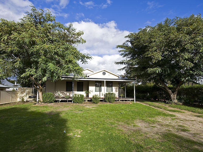 162 Gt Eastern Hwy, South Guildford WA 6055