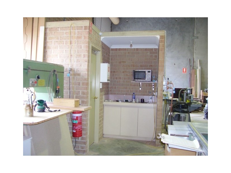 2,88 Elgee Road, Midland WA 6056