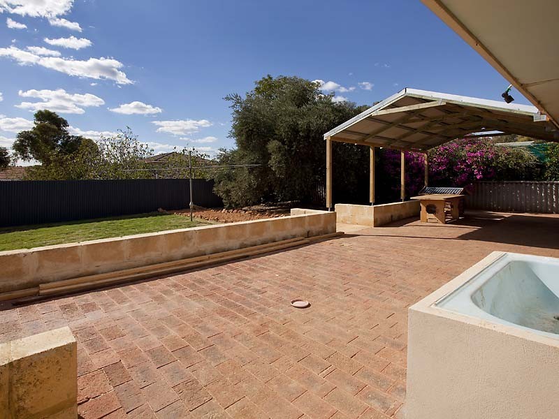 443 Morrison Road, Swan View WA 6056