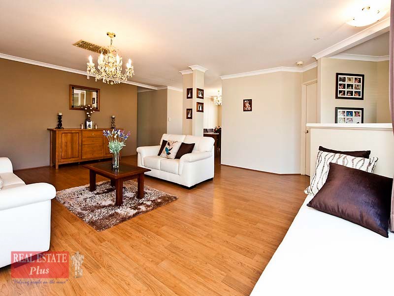 16 Bremer Court, Jane Brook WA 6056